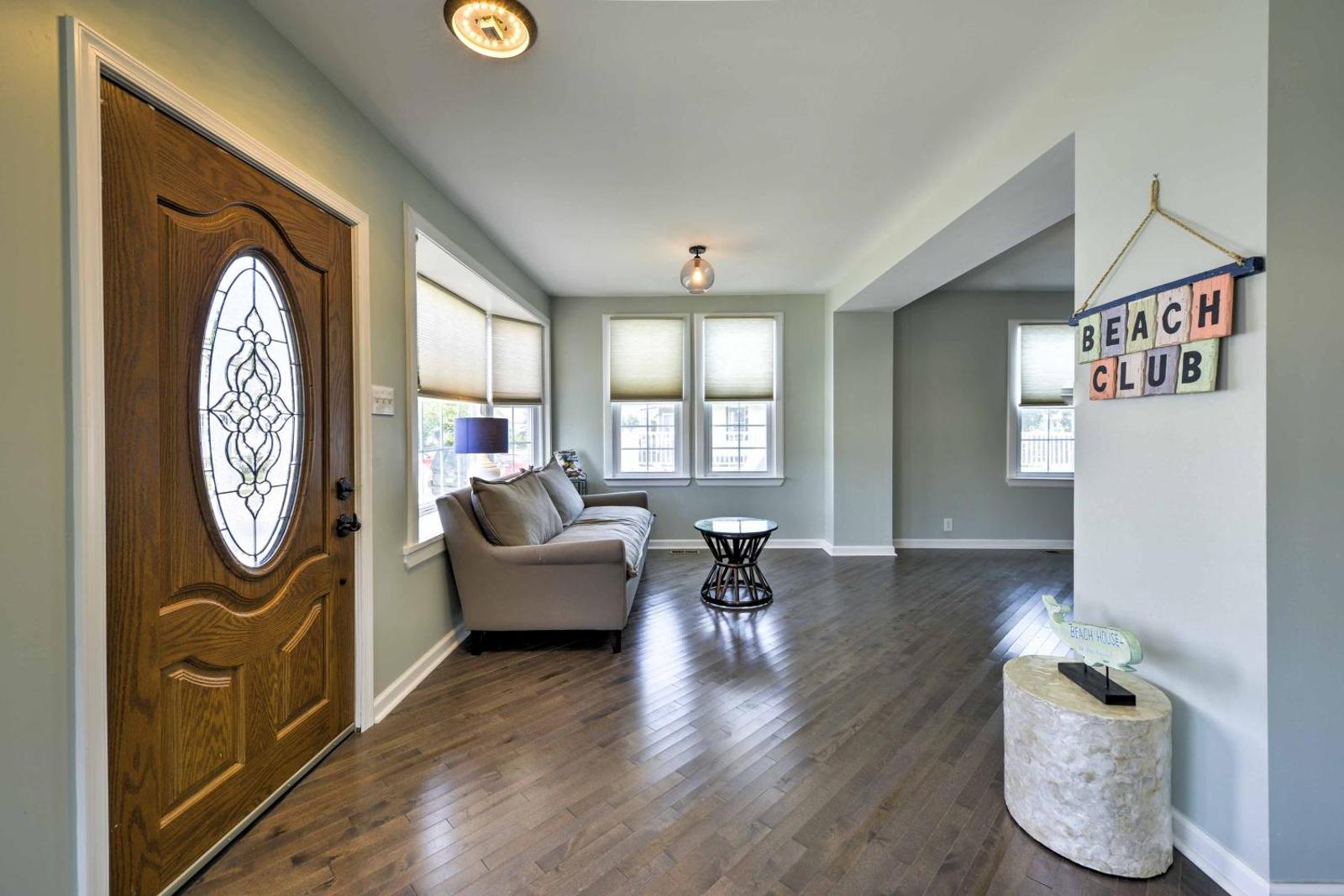 Charming Wildwood Hideaway with Private Pool and Deck! Main image 2